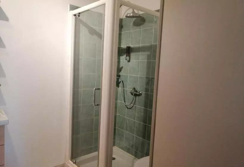 Aamiaismajoitus (B&B) Le Mas Des Lavandes