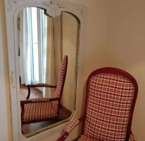 Aamiaismajoitus (B&B) Le Mas Des Lavandes