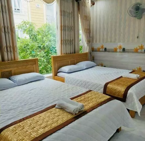 تختخواب و صبحانه Motel Thủy Tiên