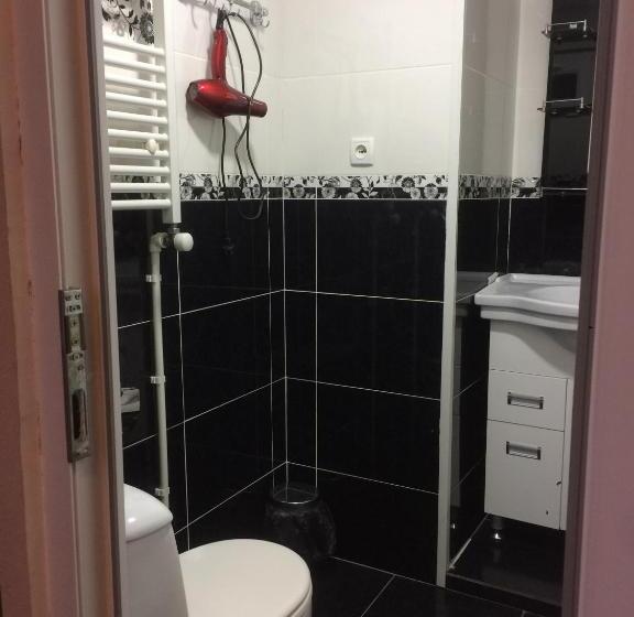 پانسیون Guest House Loza