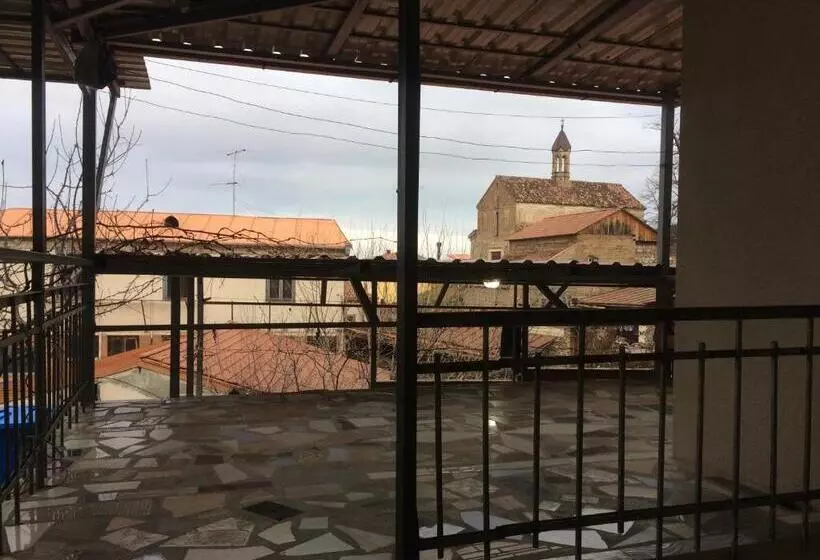 پانسیون Guest House Loza