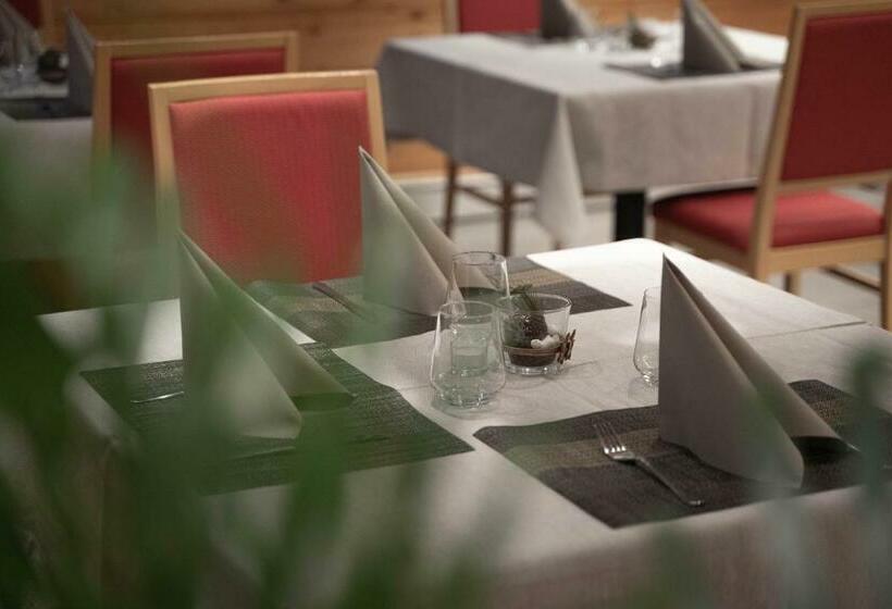 渡假胜地  Badl Im Mühlbacher Talile