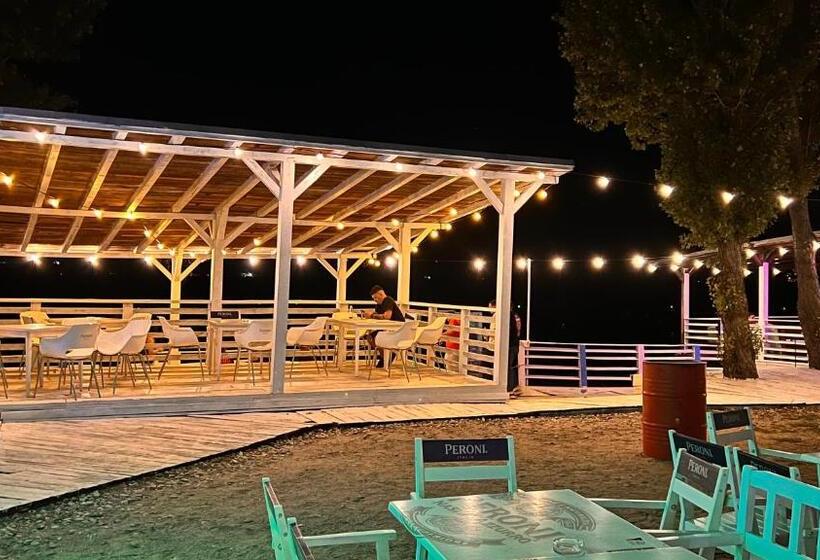 渡假胜地  Mojo Beach