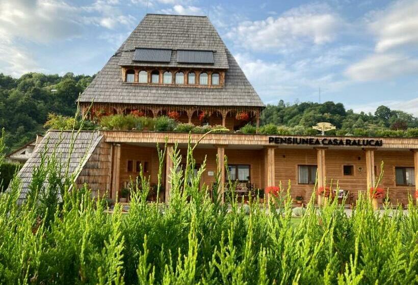 پانسیون Casa Ralucăi