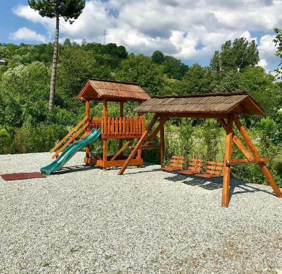 پانسیون Casa Ralucăi