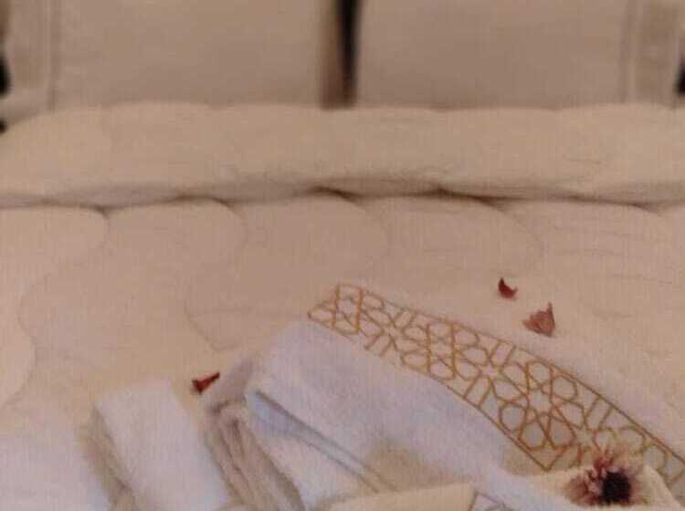 ריאדים Dar Tsouli