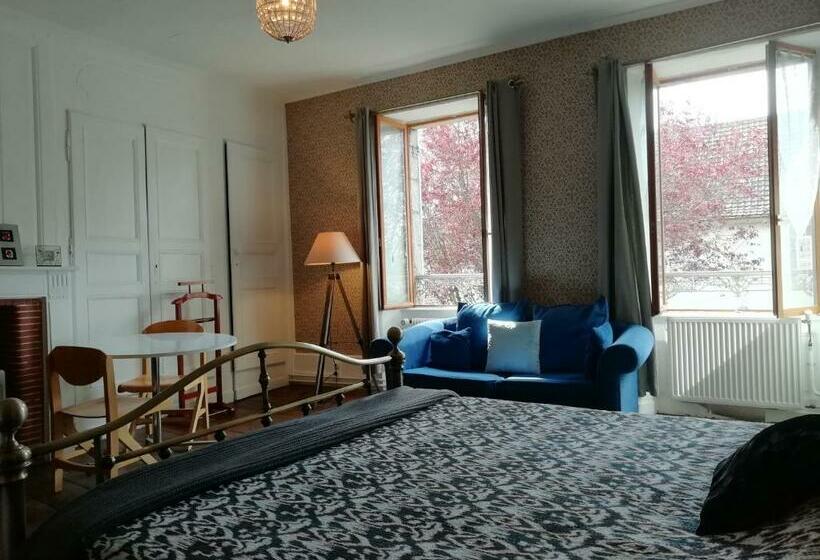 Bed and Breakfast 3 Place Des Arbres, Chambres D Hôtes, Felletin