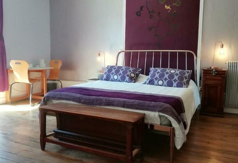 Bed and Breakfast 3 Place Des Arbres, Chambres D Hôtes, Felletin