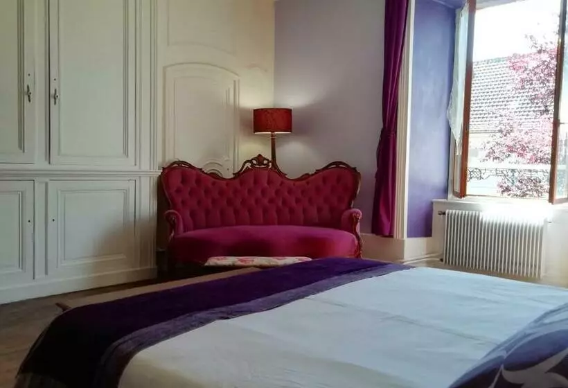 Aamiaismajoitus (B&B) 3 Place Des Arbres, Chambres D Hôtes, Felletin