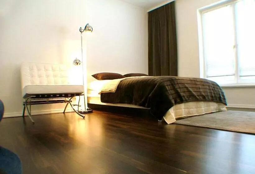 Hausner`s Hotel  Studio Apartments