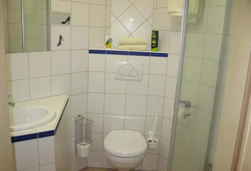 Hausner`s Hotel  Studio Apartments