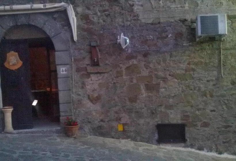 בית מלון כפרי La Locanda Dei Baroni