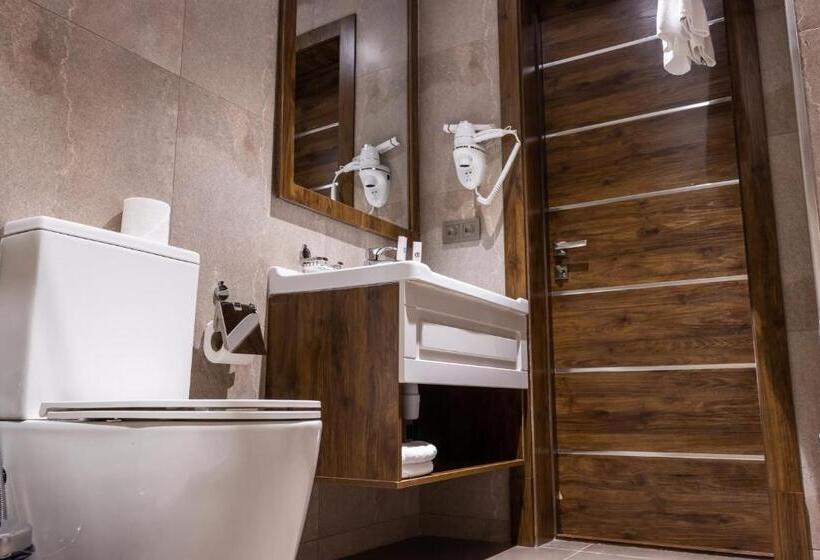 هتل лайнер горный курортный комплекс Layner в чимгане