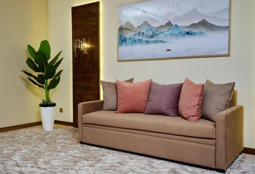 هتل лайнер горный курортный комплекс Layner в чимгане