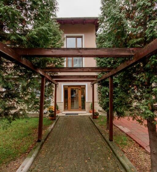 پانسیون Williams House