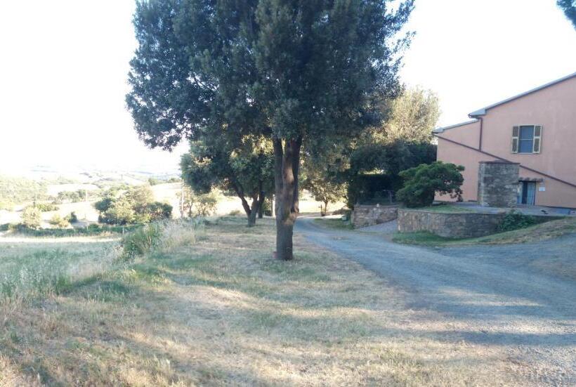 בית מלון כפרי Agriturismo Il Pozzo