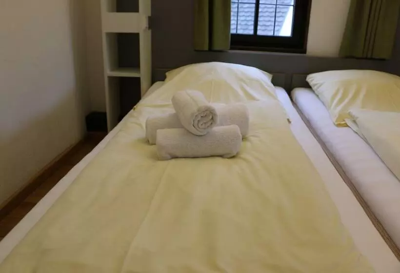 Jugendherberge Dinkelsbühl   Youth Hostel