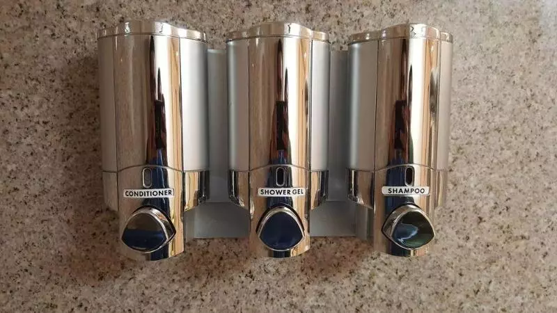 호텔 Airport Waterfront Inn