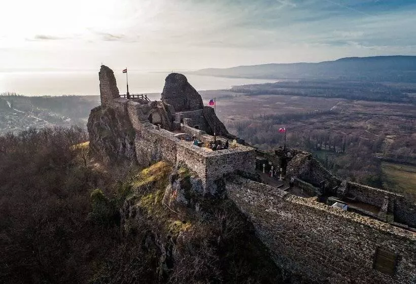 هتل Albergo Giardino