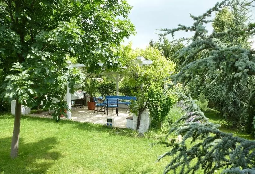 هتل Albergo Giardino