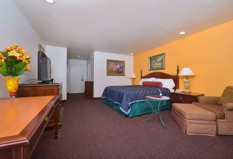 酒店 Americas Best Value Inn And Suites  Yucca Valley