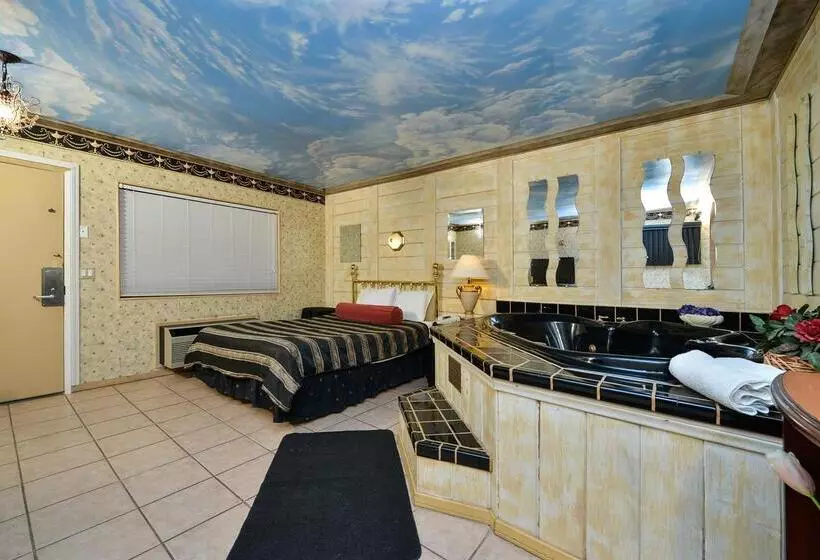 酒店 Americas Best Value Inn And Suites  Yucca Valley