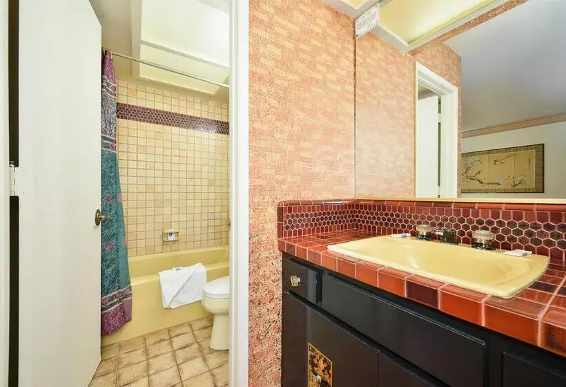 酒店 Americas Best Value Inn And Suites  Yucca Valley