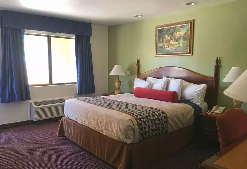 酒店 Americas Best Value Inn And Suites  Yucca Valley