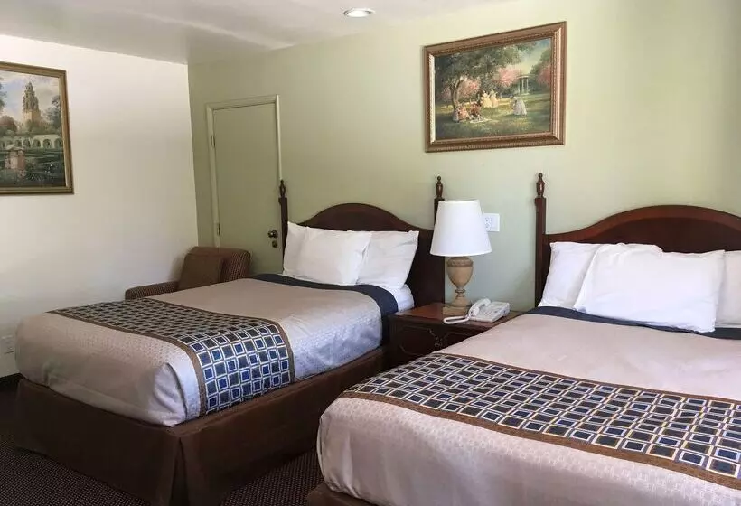 酒店 Americas Best Value Inn And Suites  Yucca Valley