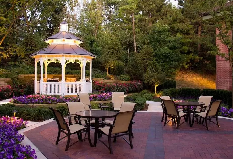 Ann Arbor Regent Hotel And Suites