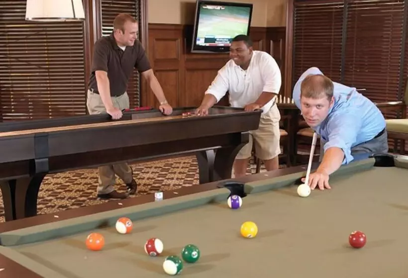 Ann Arbor Regent Hotel And Suites