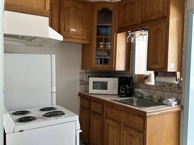 호텔 Coconut Cove Resort & Marina