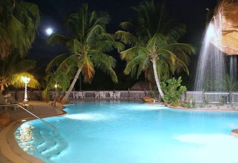 호텔 Coconut Cove Resort & Marina