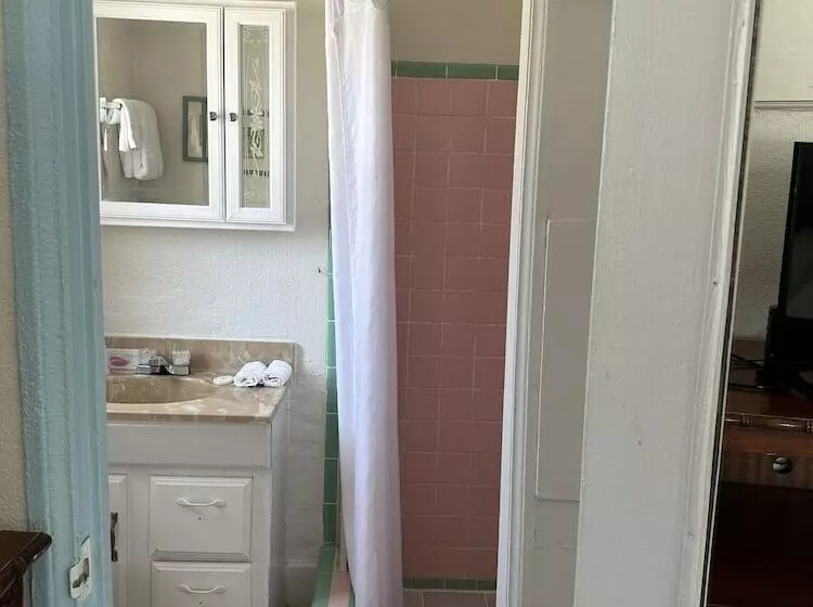 호텔 Coconut Cove Resort & Marina