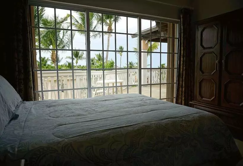 호텔 Coconut Cove Resort & Marina