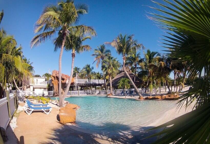 호텔 Coconut Cove Resort & Marina