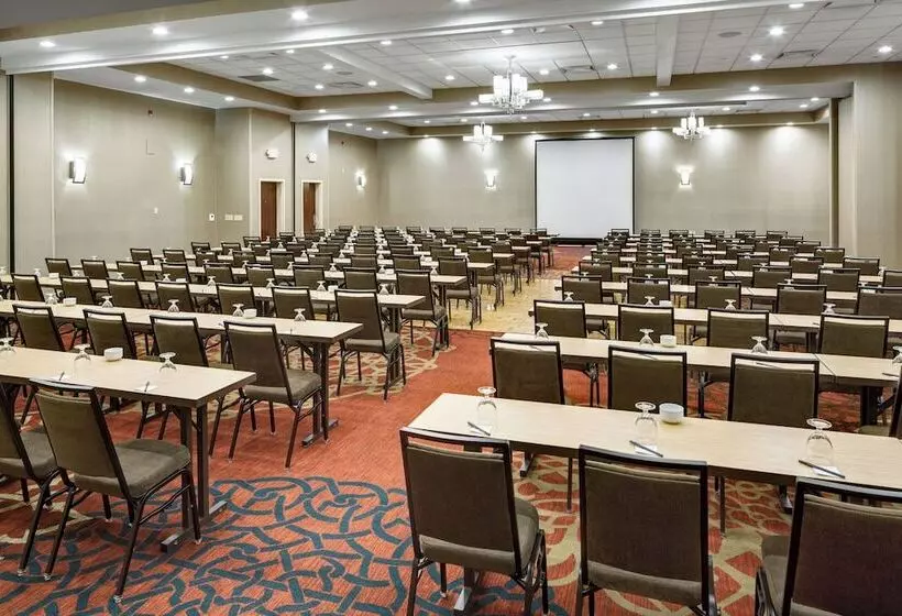 酒店 Courtyard Boston Marlborough