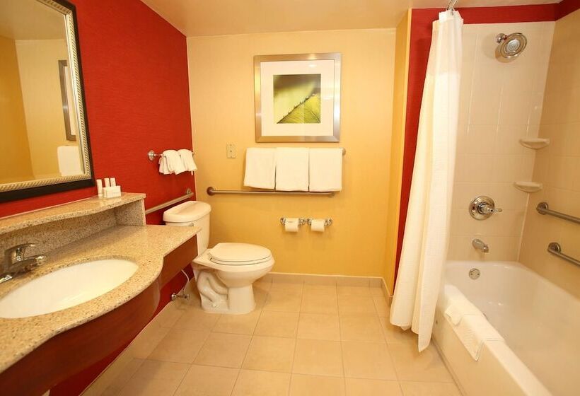 בית מלון כפרי Courtyard Boston Marlborough