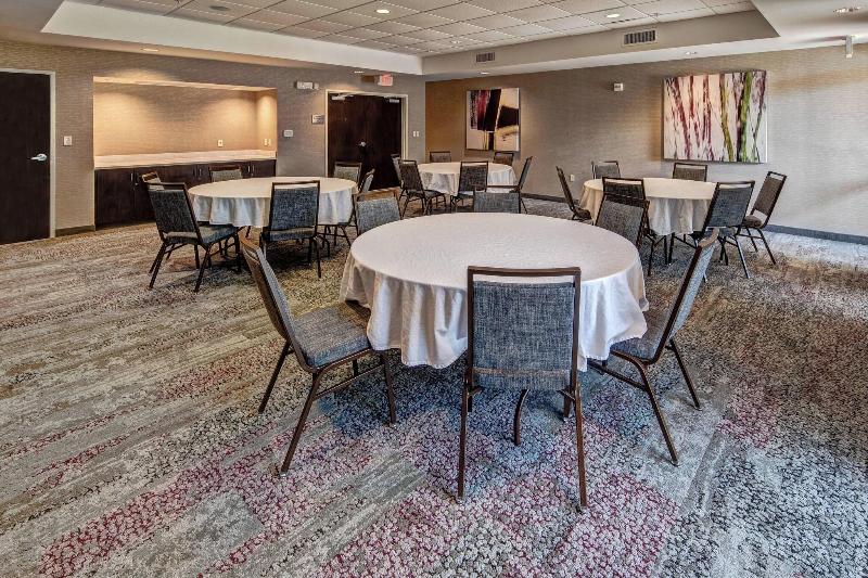 酒店 Courtyard By Marriott Troy