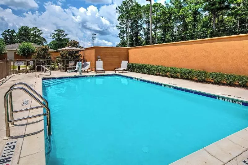 בית מלון כפרי Courtyard By Marriott Troy