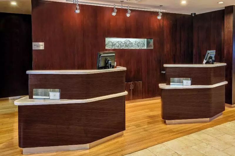 בית מלון כפרי Courtyard By Marriott Troy