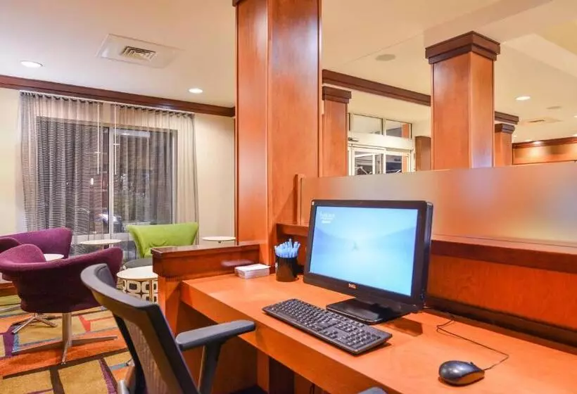 ホテル Fairfield Inn & Suites White Marsh