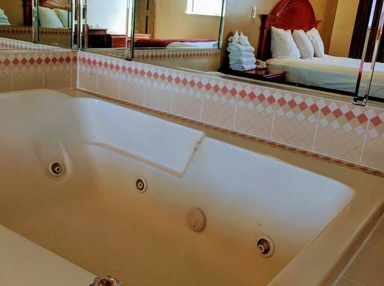 فندق Jets Motor Inn