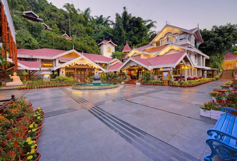 فندق Mayfair Spa Resort & Casino