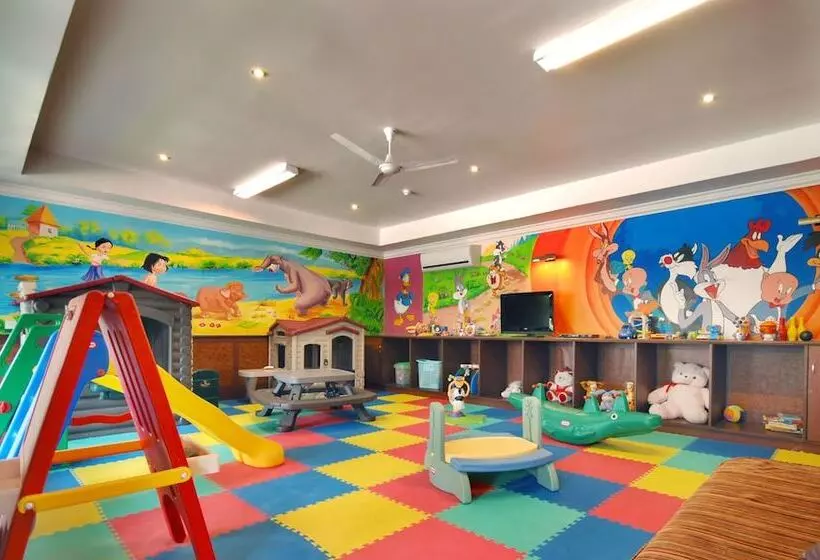 فندق Mayfair Spa Resort & Casino