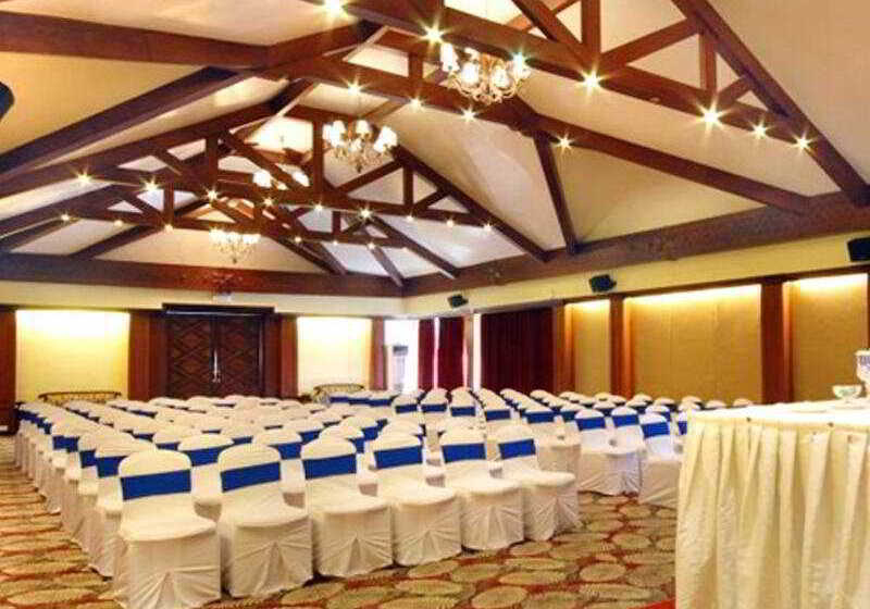 فندق Mayfair Spa Resort & Casino