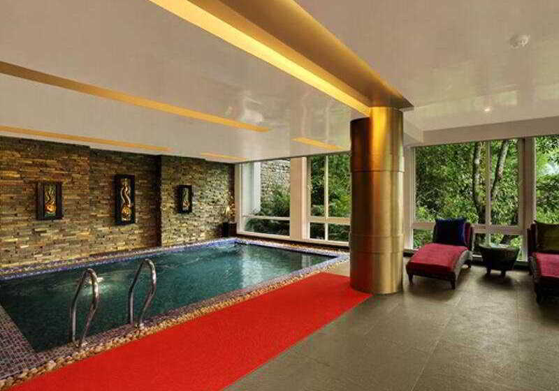 فندق Mayfair Spa Resort & Casino