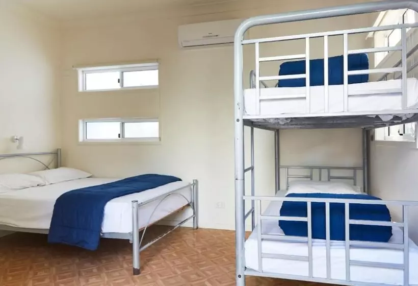 בית מלון כפרי Nrma Treasure Island Holiday Resort