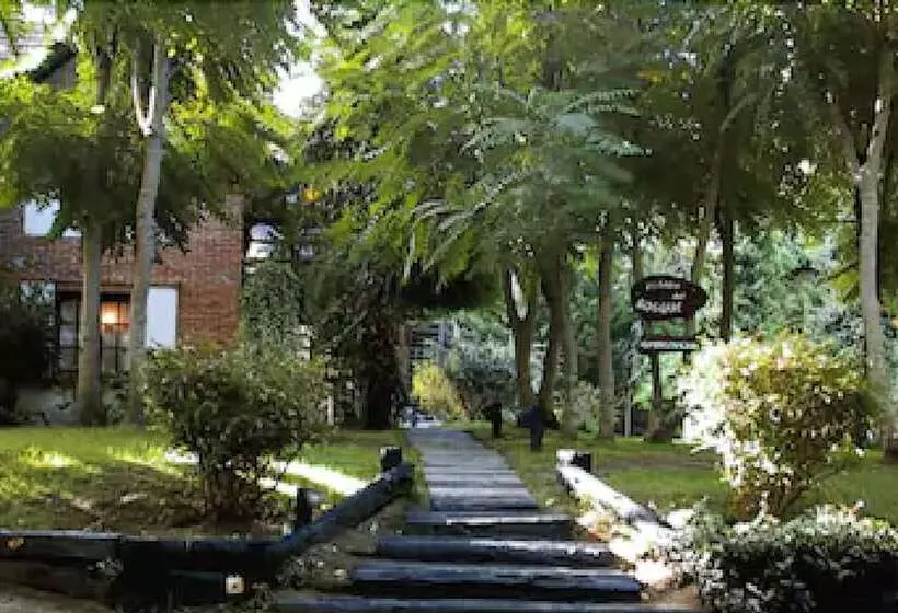 Hotelli Posada Del Bosque By Hs