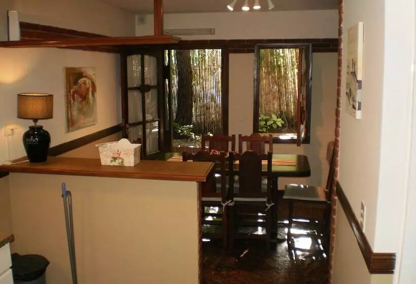 Hotelli Posada Del Bosque By Hs